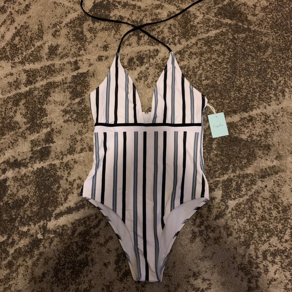 Cupshe One-Piece Swimsuit M - Picture 3 of 4